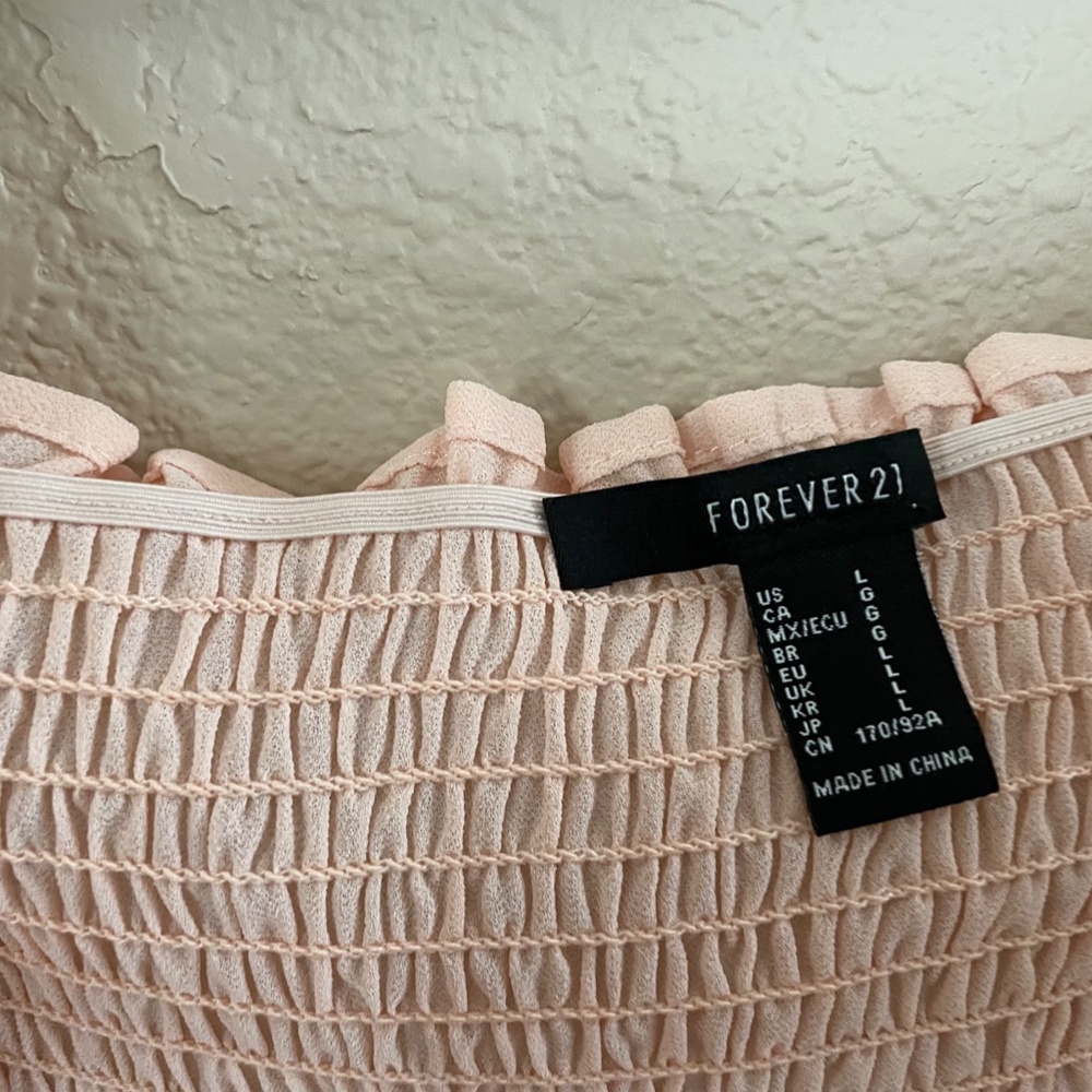 Wraparound Blush Crop Top - Picture 4 of 7